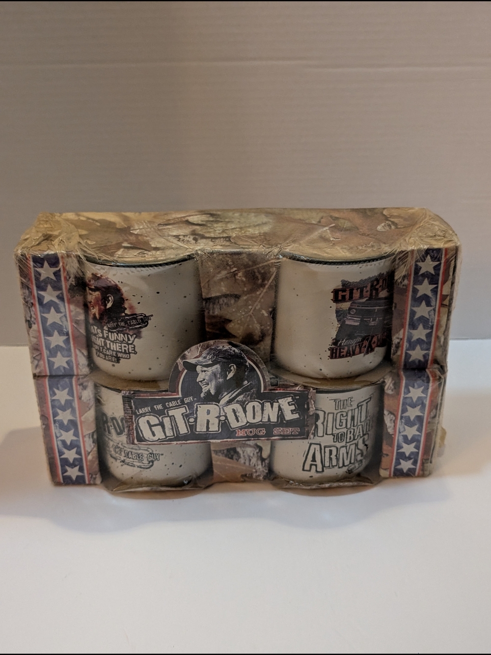 LARRY THE CABLE GUY Vintage Git R Done Mug Set 16 oz 4 Piece Mug Set New in Box
